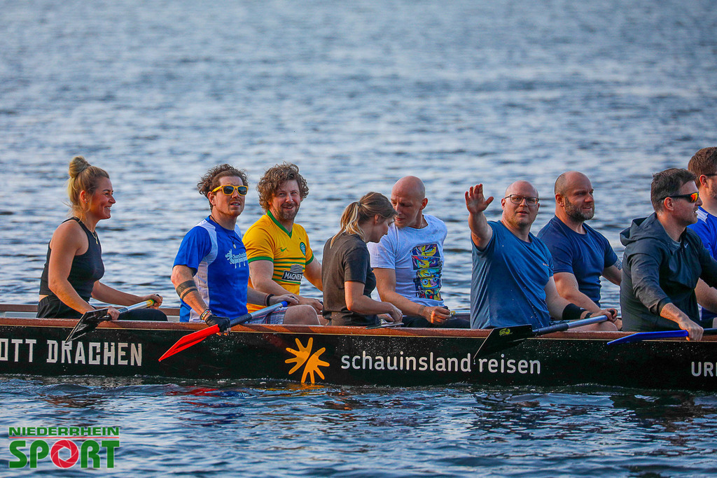 Drachenboot-Training_Wedau110625_026 | Bildergalerie von Sport-Ereignissen aber auch von weiteren spannenden Dingen - nicht nur vom Niederrhein. In Anlehnung an den bekannten Spruch von Hanns Dieter Hüsch heißt das Motto: "Niederrhein ist überall".  - Realisiert mit Pictrs.com