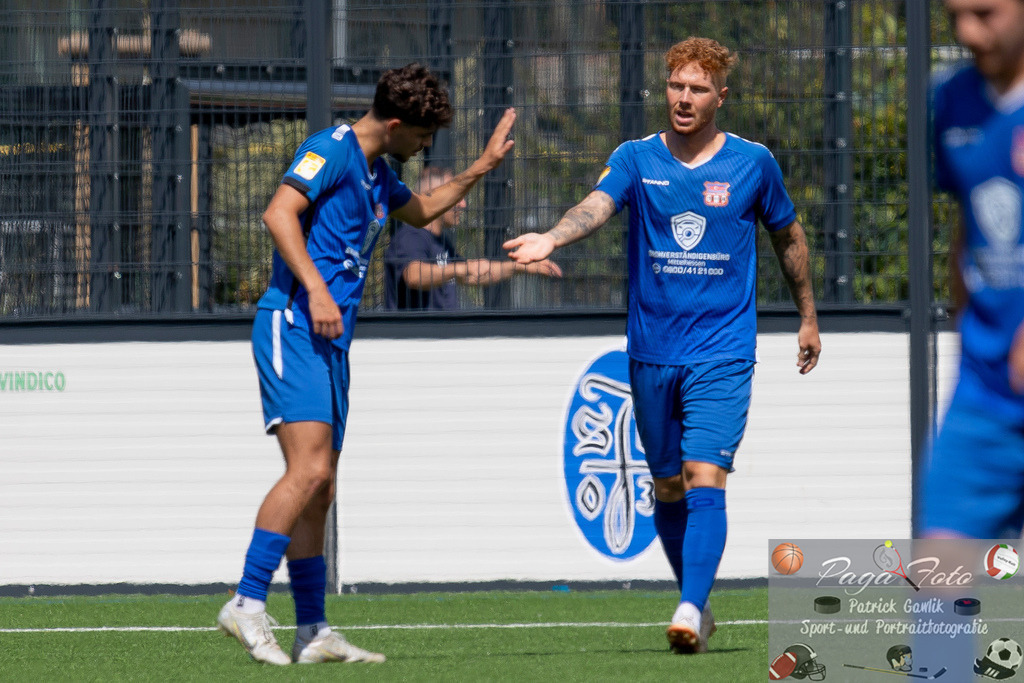 Testspiel: Spvgg. 03 Fechenheim - Türk Gücü Friedberg, 13.07.2024 | Noah Michel (Türk Gücü Friedberg #33) erzielte das Tor zum 0:2., Spvgg. 03 Fechenheim - Türk Gücü Friedberg, Frankfurt am Main, Sportanlage Birsteiner Straße, 13.7.2024 - Realisiert mit Pictrs.com
