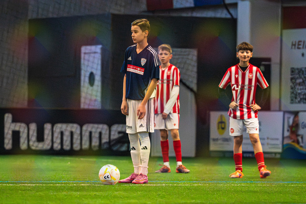 _BLR8504 | Professionelle Fußball- und Sportfotografie. Spielbilder online ansehen und kaufen – Einzelbilder oder komplette Galerien in hoher Qualität. - Realisiert mit Pictrs.com