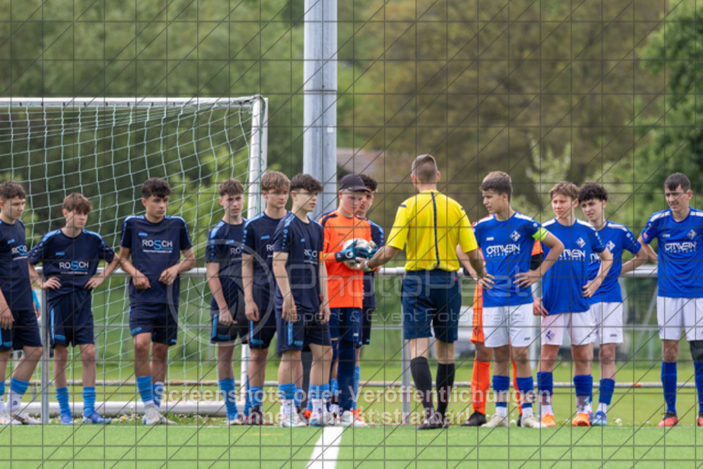 20250503_150119_0026 | #, 1.FC Eislingen (hellblau) vs. SGM TSG Zell-Hattenhofen-Holzmaden (dunkelblau), Jugend-Fussball, C-Junioren Landesstaffel Mitte, 18. Spieltag, Saison 20242025, Kunstrasenplatz, Haldenstraße 45, 73054 Eislingen, 03.05.2025 - 1500 Uhr,Foto: PhotoPeet-Sportfotografie/Peter Harich