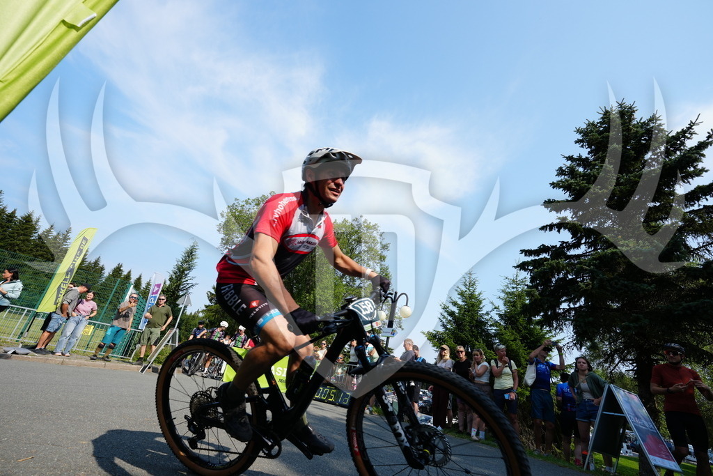 FC102522 | Fotogalerie der Treibjagd im Dunkelwald - Dein MTB Etappenrennen im Erzgebirge - Realisiert mit Pictrs.com