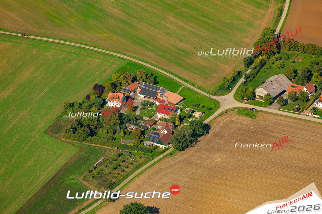 Luftaufnahme Hummertsweiler Schrozberg - Die Luftaufnahme wurde 2025 vom UL-Flugzeug heraus erstellt ( keine Drohne ) - Hochauflösende Luftaufnahme - für professionelle Ausdrucke geeignet. Die Geschenkidee !Mit Lizenz und Bildrechte bestellbar
