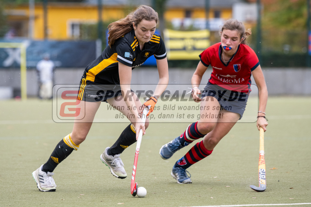 SFE_20231022_0099 | Deutsche Meisterschaft Weibliche U16 Finale Berliner HC - Harvestehuder THC am 22.10.2023 in Köln (Düsseldorfer Hockeyclub 1905 e.V.), Photo: Stephan Fehrmann 2023 (Sports-Gallery)