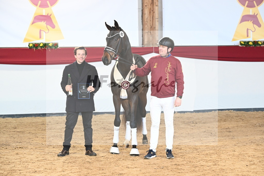Kat.-Nr. 82 v. Von Und Zu_Berger_2242990 | hf-fotografie - Realizzato con Pictrs.com