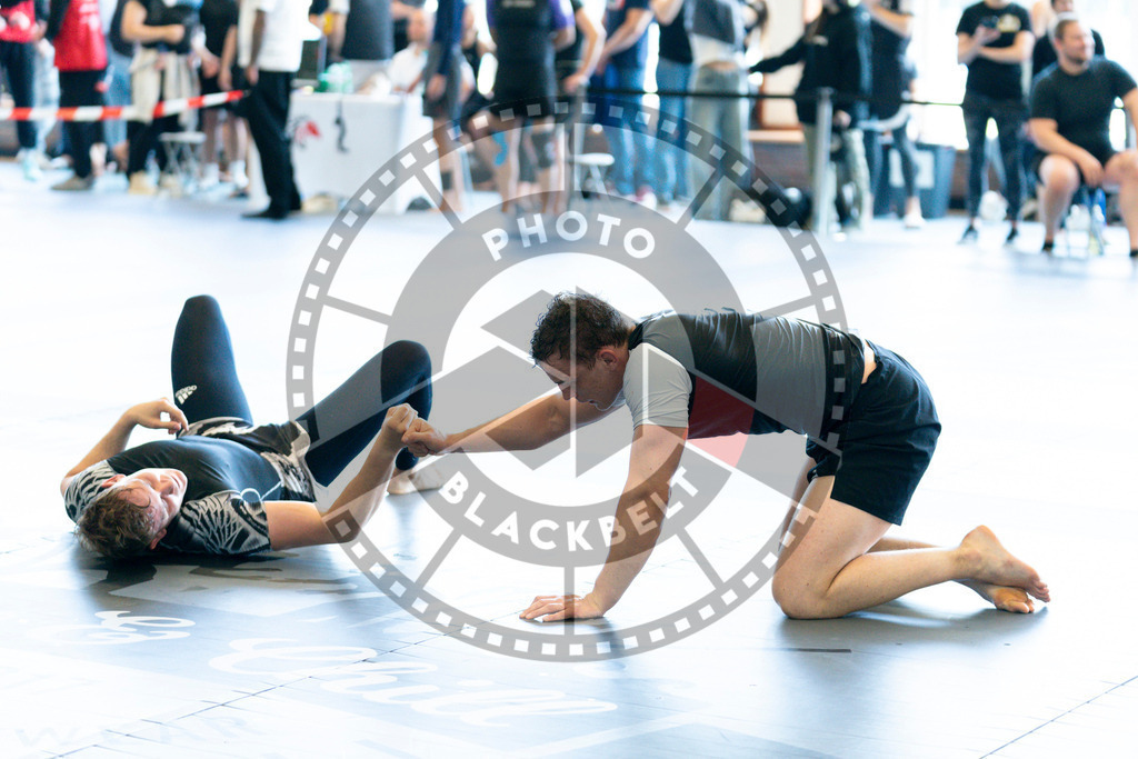 20240608PBB01189 | Fighters compete during the ILLCS VII summer edition luta livre competition in Hannover, Germany, on June 8, 2024.