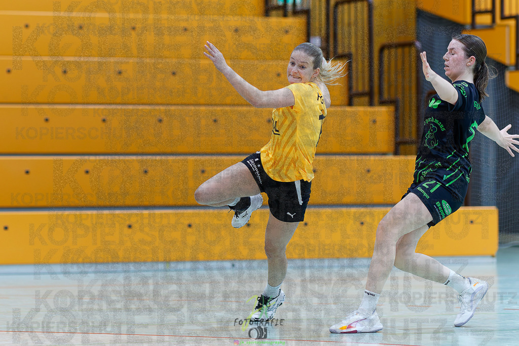 Frauen Oberliga Mitte (HHV); HSG Kleenheim/Langgöns II - HSG Eibelshausen/Ewersbach | Frauen Oberliga Mitte (HHV); HSG Kleenheim/Langgöns II - HSG Eibelshausen/Ewersbach am 01.11.2025 in Oberkleen (Weidig-Halle)Photo © 2025 - Jörg Heinrich - Realisiert mit Pictrs.com