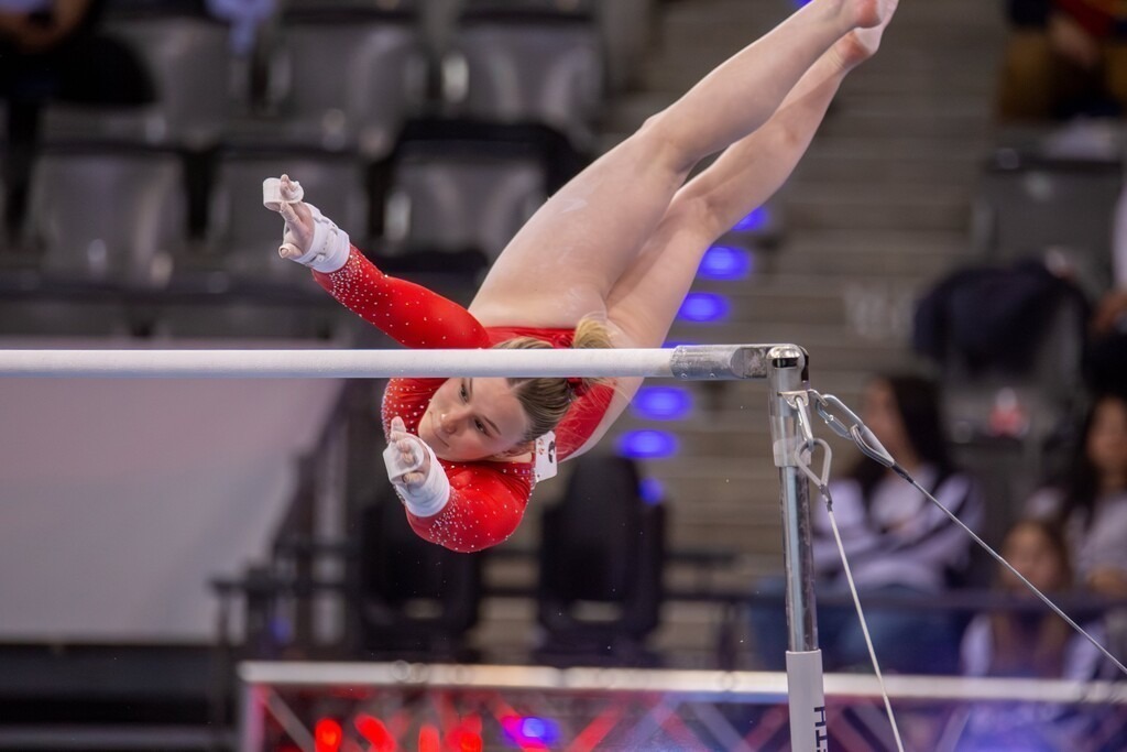 EnBW DTB-Pokal Stuttgart 2025, Mixed Cup***Ashlee Sullivan (USA) am Stufenbarren | EnBW DTB-Pokal Stuttgart 2025, Mixed Cup***Ashlee Sullivan (USA) am Stufenbarren - Realisiert mit Pictrs.com