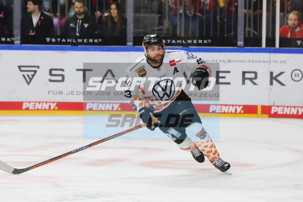 Gerrit Fauser - WOB | Gerrit Fauser - WOB - Realisiert mit Pictrs.com