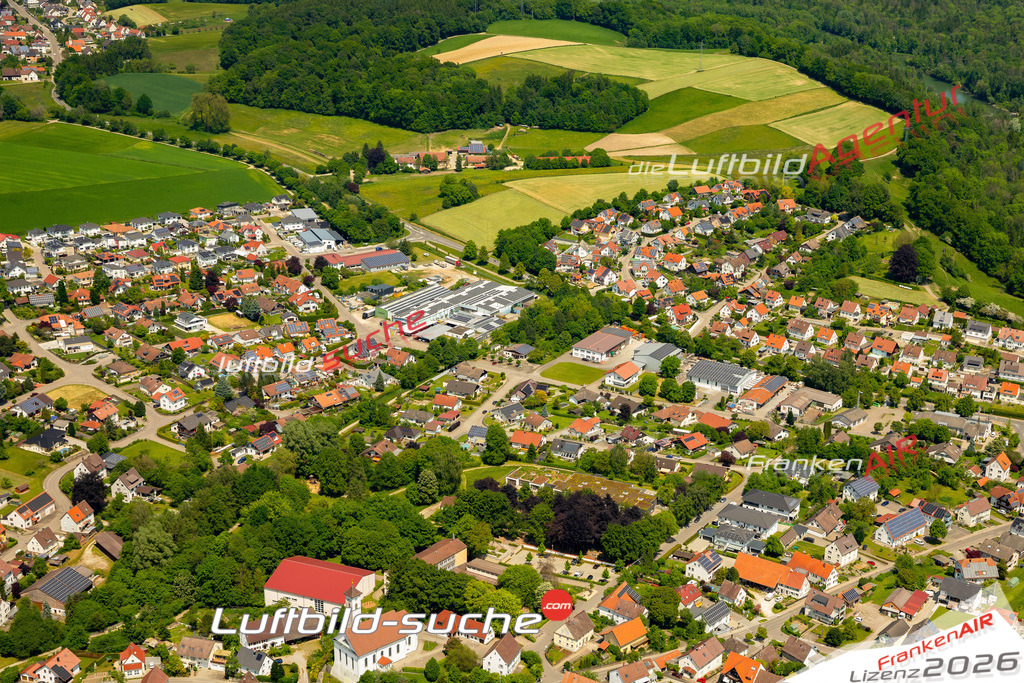 Das Luftbild zeigt Regglisweiler Dietenheim - Die Luftaufnahme wurde 2023 vom UL-Flugzeug aus erstellt ( keine Drohne ) - Hochauflösende Luftaufnahme - Für grossformatige Ausdrucke geeignet. Die Geschenkidee !Mit Lizenz und Bildrechte bestellbar