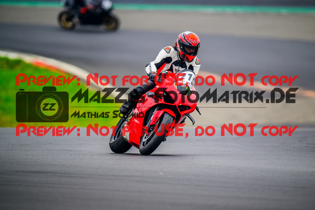 MaZZes_FotoMatrix_240804_6007705_6087 | Fotograf Mathias Schmid
Sportfotograf,
Eventfotograf,
Hochzeitsfotograf,
Portraitfotograf