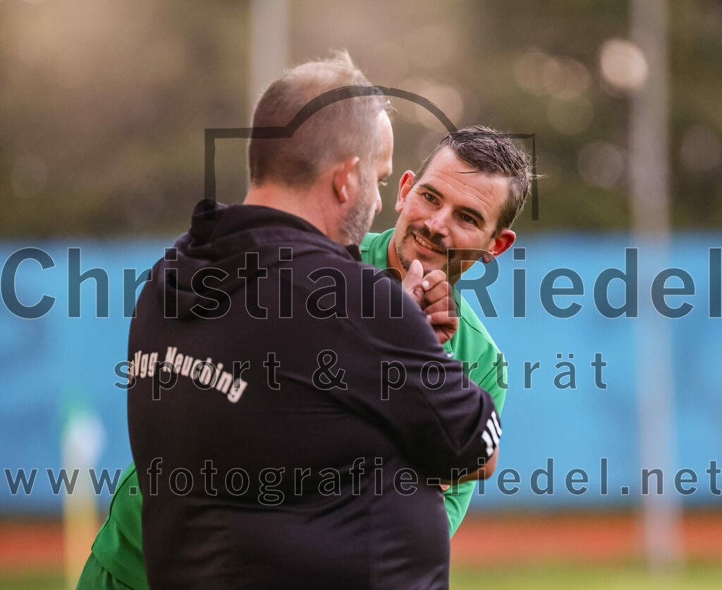 2023-07-25_018_SpVgg_Neuching_gegen_FC_Finsing | Neuching, Deutschland, 25.07.2023:
Fußball, A-Klasse 2023 / 2024, Toto Pokal, SpVgg Neuching gegen FC Finsing, Endergebnis: 2:4

Trainer Robert Edlfurtner (SpVgg Neuching)

Foto: Christian Riedel / fotografie-riedel.net