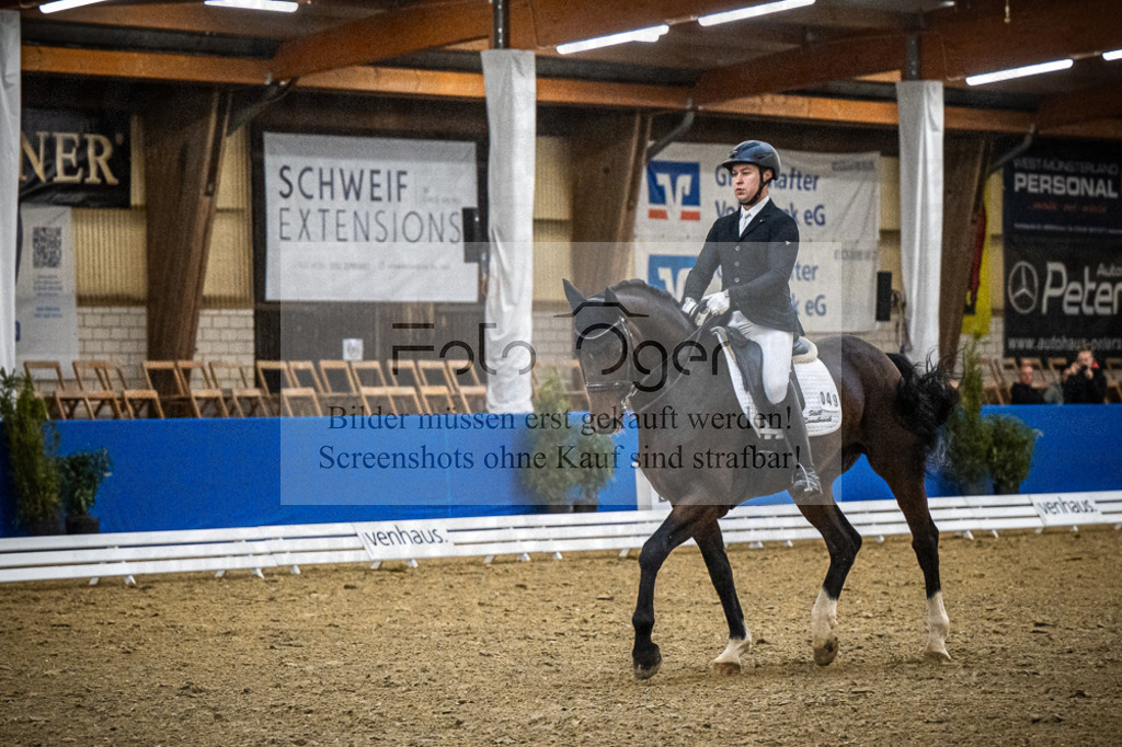 DOS_0820 | Entdecke hochwertige Reitturnierfotos von Foto Oger. Professionell, emotional und authentisch – jetzt Lieblingsmomente im Shop bestellen.Deutschlandweite Turnierfotografie. - Realisiert mit Pictrs.com