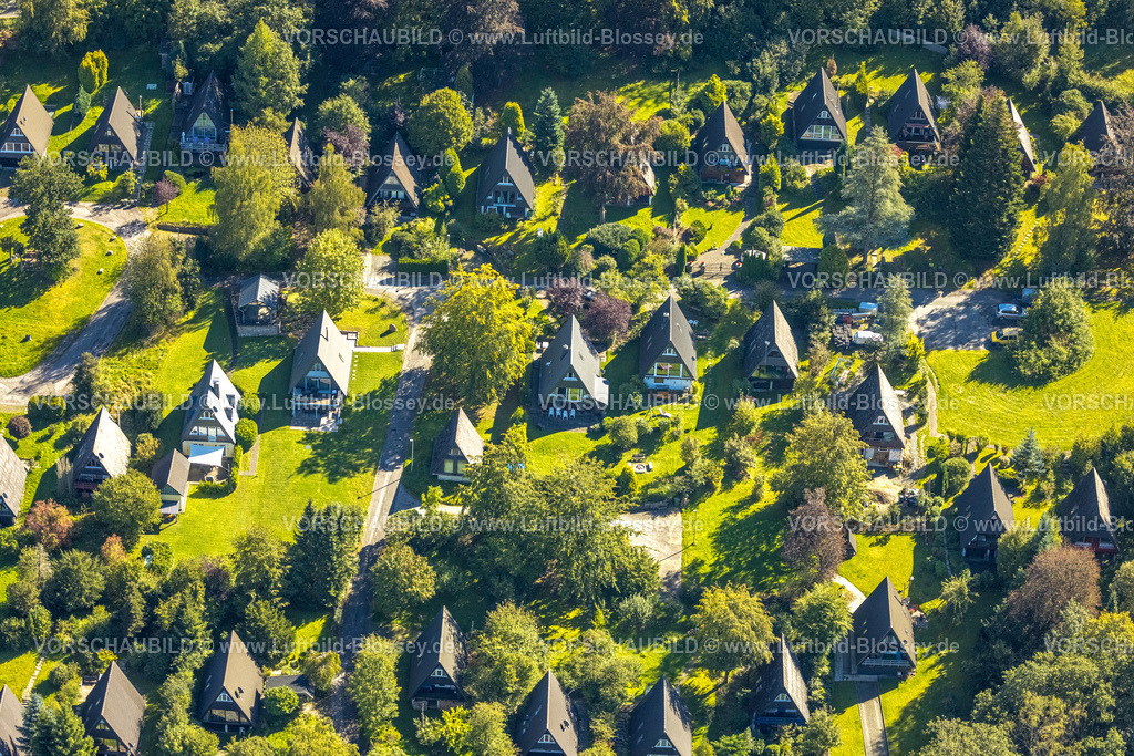Kirchhundem230910392Oberhundem | Luftbild, Feriendorf Feriensiedlung Oberhundem, Oberhundem, Kirchhundem, Sauerland, Nordrhein-Westfalen, Deutschland
