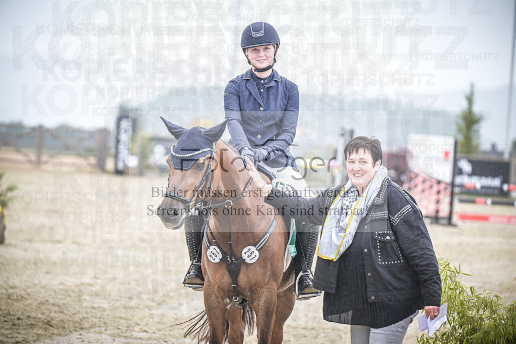 DOS_0031 | Entdecke hochwertige Reitturnierfotos von Foto Oger. Professionell, emotional und authentisch – jetzt Lieblingsmomente im Shop bestellen.Deutschlandweite Turnierfotografie. - Realisiert mit Pictrs.com