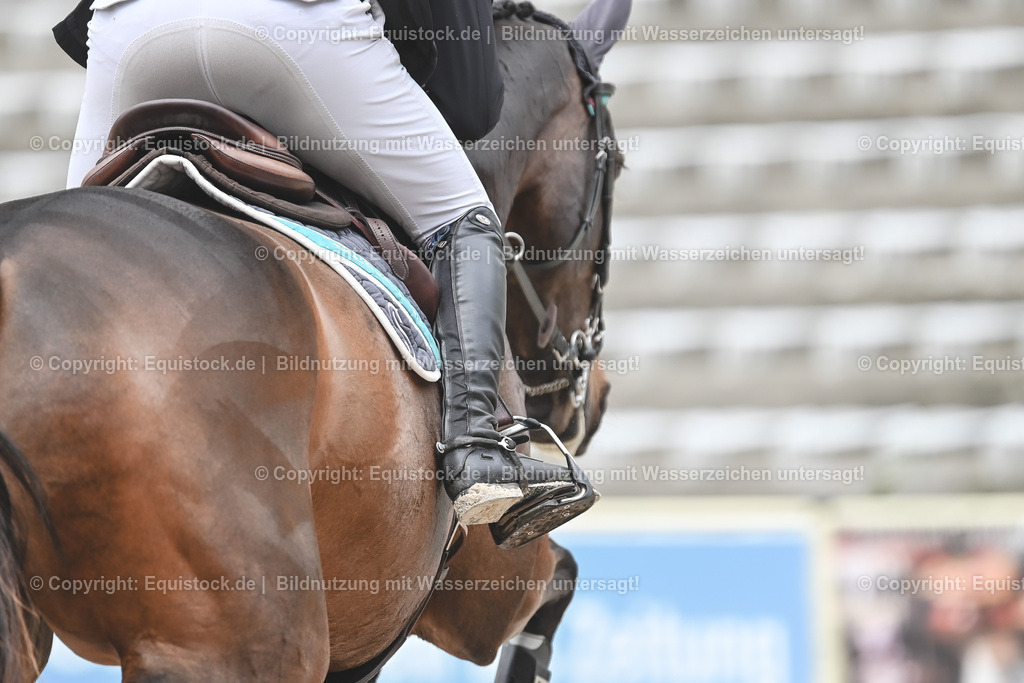 20230514_CCI4_Springen_0156 | equistock
