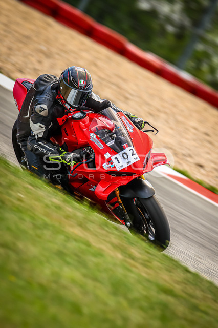 0102-250723NR-015_102 | Deine Full-Service-Agentur für ✔️Videoproduktionen und ✔️Motorsportfotografie Jetzt Angebot anfragen!