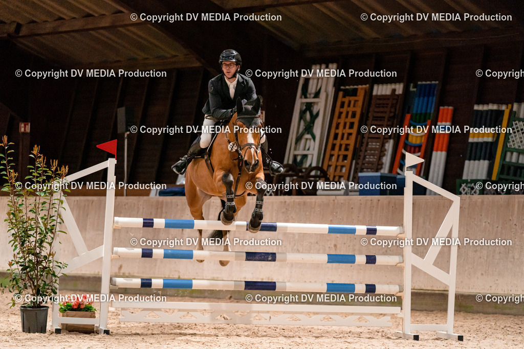 Springen Tag 1-805 | dv-media-shop - Realisiert mit Pictrs.com