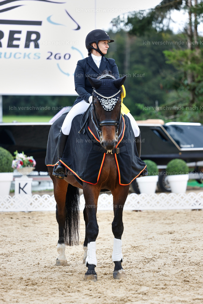6-Siegerehrung-AMATUER-DRESSUR S_  -StoibPH-3628 | working equitationturnier fotograf videograf stoibphotography marixx film working equitation deutschland reitsport turnierfotografie eventfotografie equestrian events