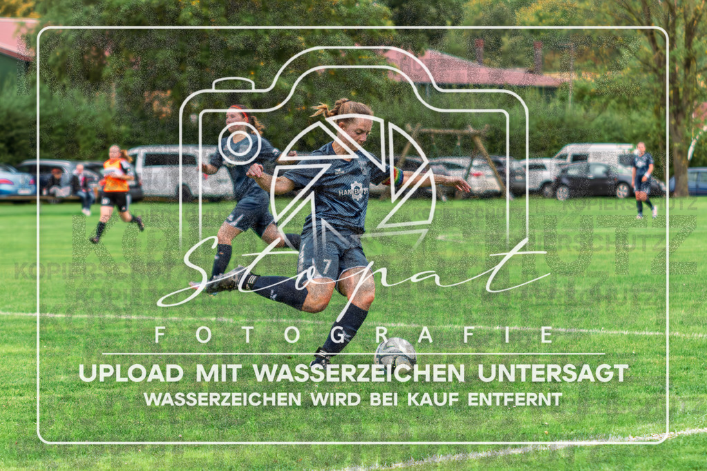 SFBSGF-1040 | Maxime Wachs (SF Bispingen #07) beim Damen Kreisliga HK/CE Spiel zwischen Sportfreunde Bispingen und SG Fulde im Sportplatz Steinbeck/Luhe, Bispingen (Simon Paul Stopat) - Realisiert mit Pictrs.com