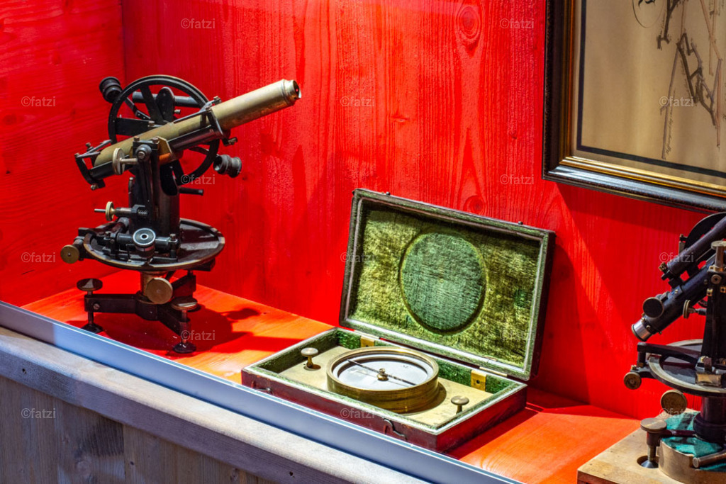 Bergbau-Museum Innen _fatzi_20230908-154656 | Fatzi Bilder-Archiv! 
Die Bilder sind für private Nutzung lizenzfrei. Die kommerzielle Nutzung ist möglich und erwünscht, jedoch bitte ich um vorherige Kontaktaufnahme per E-Mail (info@fatzi.at) oder unter +43 650 7828269 - Realisiert mit Pictrs.com