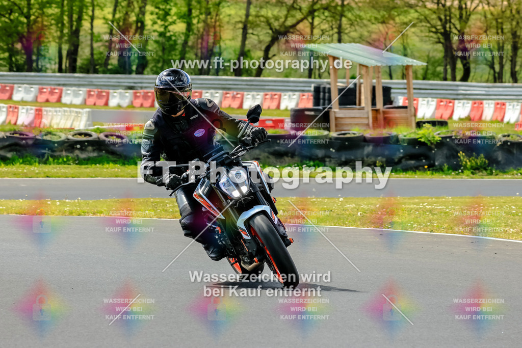 _OTO2576 | Hier findet Ihr Bilder von Touristenfahrten auf der Nürburgring Nordschleife oder von anderen Veranstaltungen die ich besucht habe. Viel Spass beim Durch Schauen 