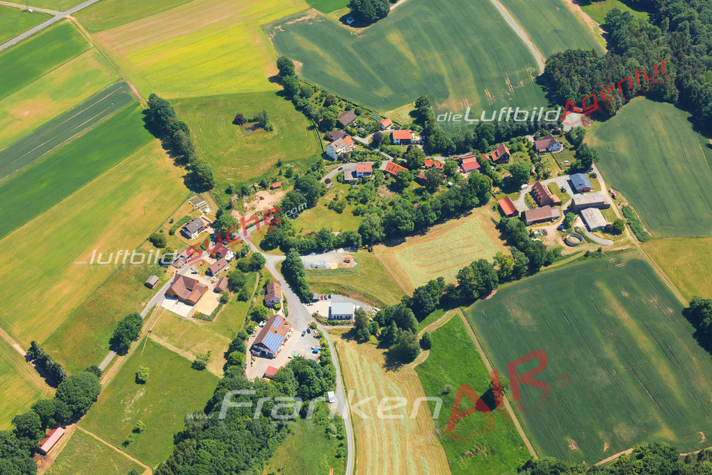 Luftbild von Spitzeichen Koednitz - Luftaufnahme wurde 2015 von https://frankenair.de mittels Flugzeug (keine Drohne) erstellt - die Geschenkidee