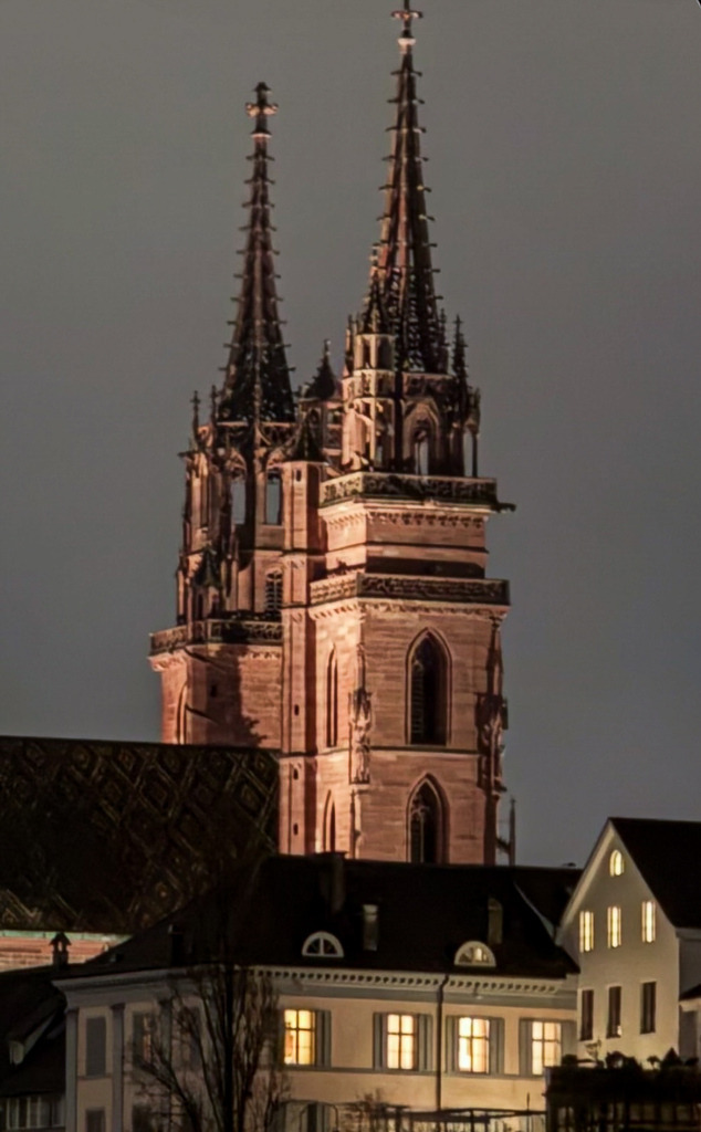 Twin Spires | Exklusive Fotokunst & Moderne Wandbilder für dein Zuhause - Realisiert mit Pictrs.com
