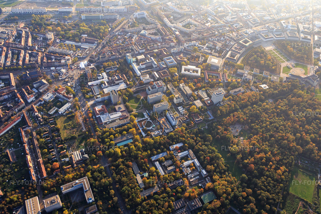 Luftbild: Campus Süd des Karlsruher Institut für Technologie (KIT) von Norden im Ortsteil Innenstadt-Ost in Karlsruhe im Bundesland Baden-Württemberg in Deutschland. Foto: IMG_075434.jpg vom 26.10.2014 durch Werner Riehm/FLY-FOTO.deWWW.KIT.EDU