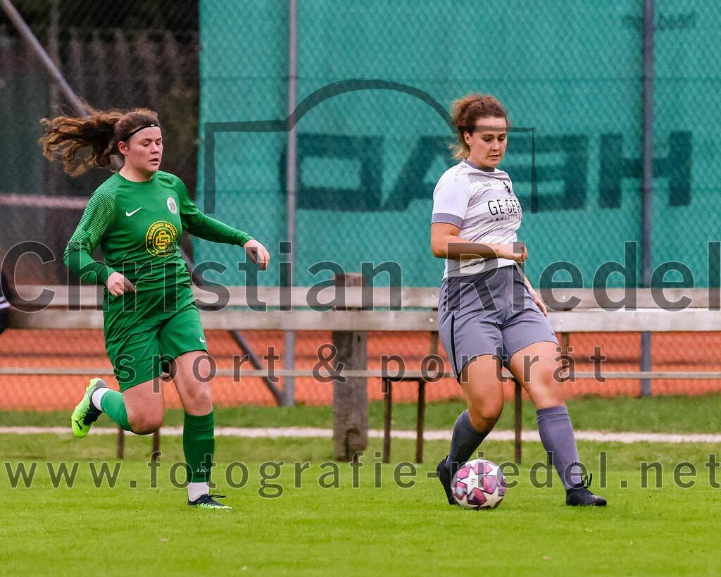 2023-10-07_019_FC_Forstern_gegen_TSV_Schwaben_Augsburg | Forstern, Deutschland, 07.10.2023:
Fußball, Frauen Bayernliga 2023 / 2024, 6. Spieltag, FC Forstern gegen TSV Schwaben Augsburg, Endergebnis: 1:6

Vera Funk (FC Forstern, #14), Vivian Jakob (TSV Schwaben Augsburg, #3)

Foto: Christian Riedel / fotografie-riedel.net