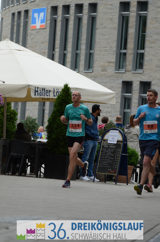 VR Bank Hauptlauf 10km | 3königslauf 2022 VR Bank Hauptlauf - Realisiert mit Pictrs.com