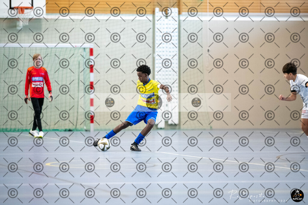 20241201_FCR-Hallenturnier-Da_RAW-2_012 | Sport und Naturfotografie von Roberto Esposito zeigt echte Momente Bewegung und die Schönheit der Natur. Ausdrucksstarke Bilder schaffen Emotionen.