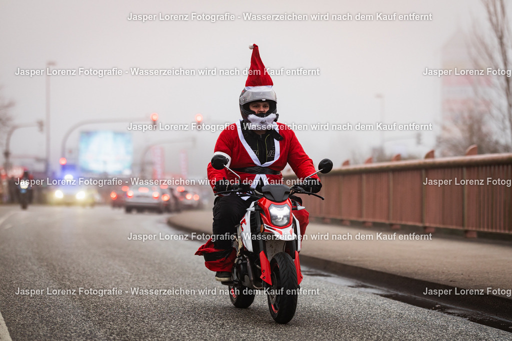 X-Mas Ride I Kiel I 2025 | Jasper Lorenz Fotografie - Realisiert mit Pictrs.com