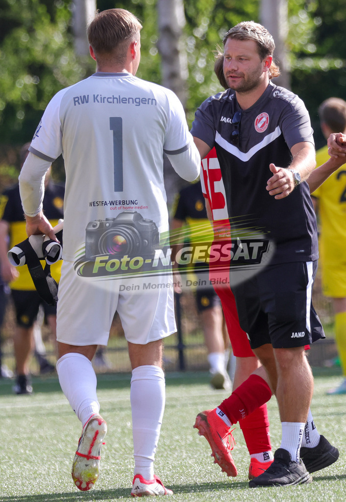 FC RW Kirchlengern - SuS Bad Westernkotten | Auf dem Bild zu sehen: FC RW Kirchlengern v.l.: Finn-Luis Patzek, Daniel Halfar FC RW Kirchlengern, SuS Bad Westernkotten, Saison 26/27, Westfalenliga, Kirchlengern, Deutschland - Realisiert mit Pictrs.com