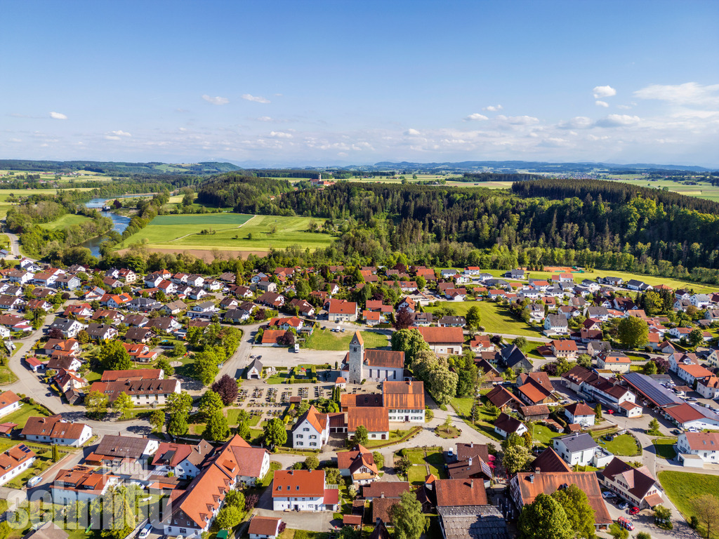 PS-Illerbeuren-2026-01 | Entdecke die größte Bildgalerie der Region mit Fotografien aus dem Allgäu, der Bodenseeregion, Oberschwaben, dem Donautal und der Schwäbischen Alb. Landschaften, Luftaufnahmen und Reisefotografie als Wandbild und Fotokunst. - Realisiert mit Pictrs.com