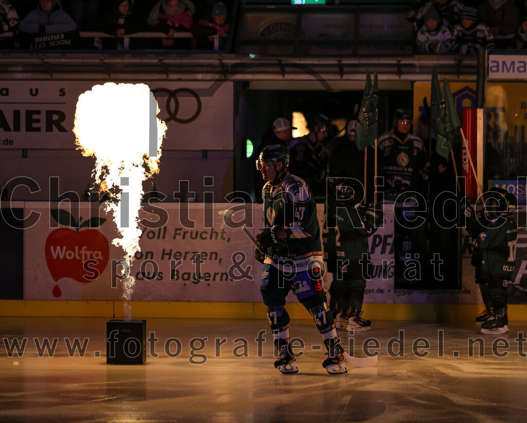 2026-01-02_008_TSV_Erding_gegen_Hoechstadt_Alligators | Erding, Deutschland, 02.01.2026:Eishockey, Oberliga Süd 2025 / 2026, 33. Spieltag, TSV Erding gegen Höchstadt Alligators, Endergebnis: 2:1Marco Pfleger (Erding Gladiators, #47)Foto: Christian Riedel / fotografie-riedel.net