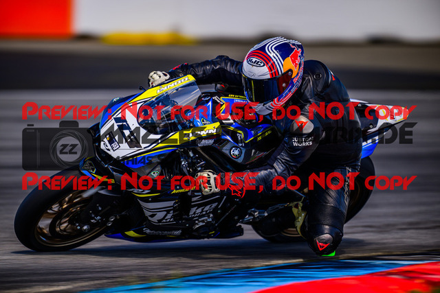 MaZZes_FotoMatrix_240520_6021986_0681 | WEISS