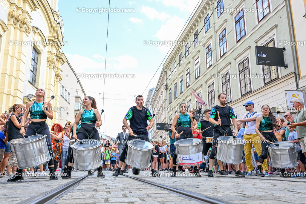 Pflasterspektakel_ 35. Linzer Pflasterspektakel 2023_ 19.07.2023-6 | 19.07.2023, Linz, AUT, 35. Linzer Pflasterspektakel 2023, im Bild diverse Kuenstler