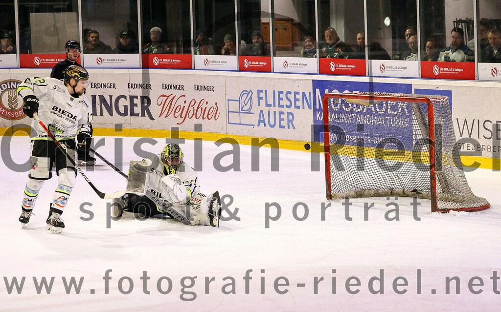 2024-02-16_131_TSV_Erding_gegen_ERSC_Amberg | Erding, Deutschland, 16.02.2024:
Eishockey, Bayernliga Playoffs 2023 / 2024, 1. Spieltag, TSV Erding gegen ERSC Amberg, Endergebnis: 1:2

Torwart Timon Bätge (ERSC Amberg, #31)

Foto: Christian Riedel / fotografie-riedel.net