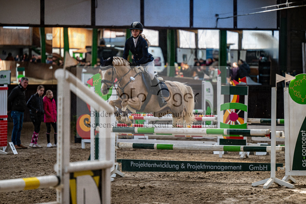 20240309-DOS_6849 | Entdecke hochwertige Reitturnierfotos von Foto Oger. Professionell, emotional und authentisch – jetzt Lieblingsmomente im Shop bestellen.Deutschlandweite Turnierfotografie. - Realisiert mit Pictrs.com