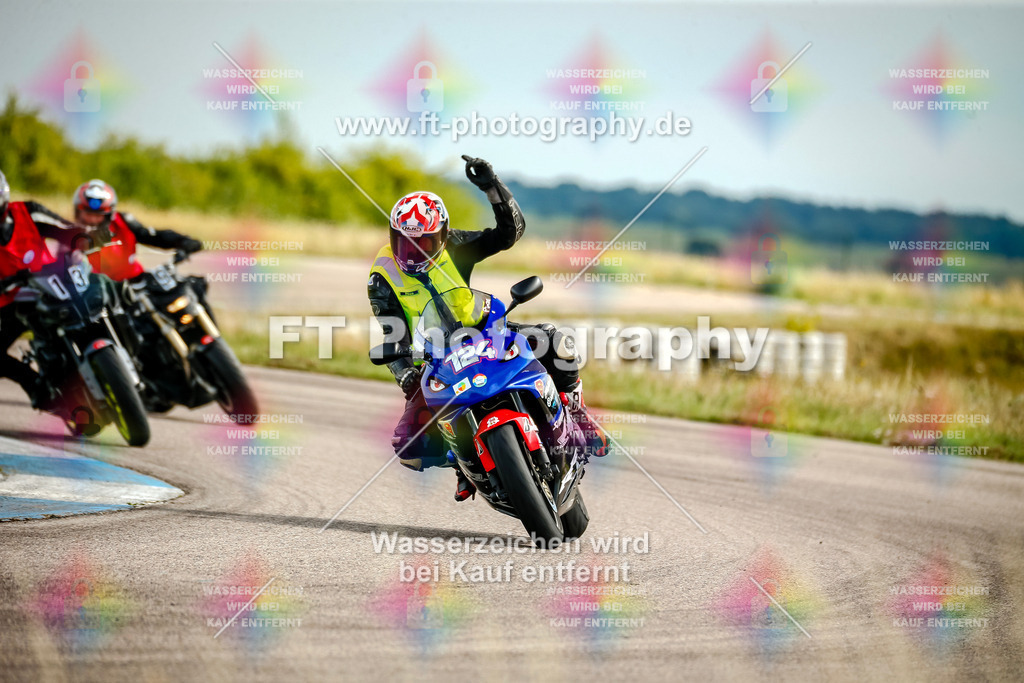 Chambley Juli-2528 | Hier findet Ihr Bilder von Touristenfahrten auf der Nürburgring Nordschleife oder von anderen Veranstaltungen die ich besucht habe. Viel Spass beim Durch Schauen 