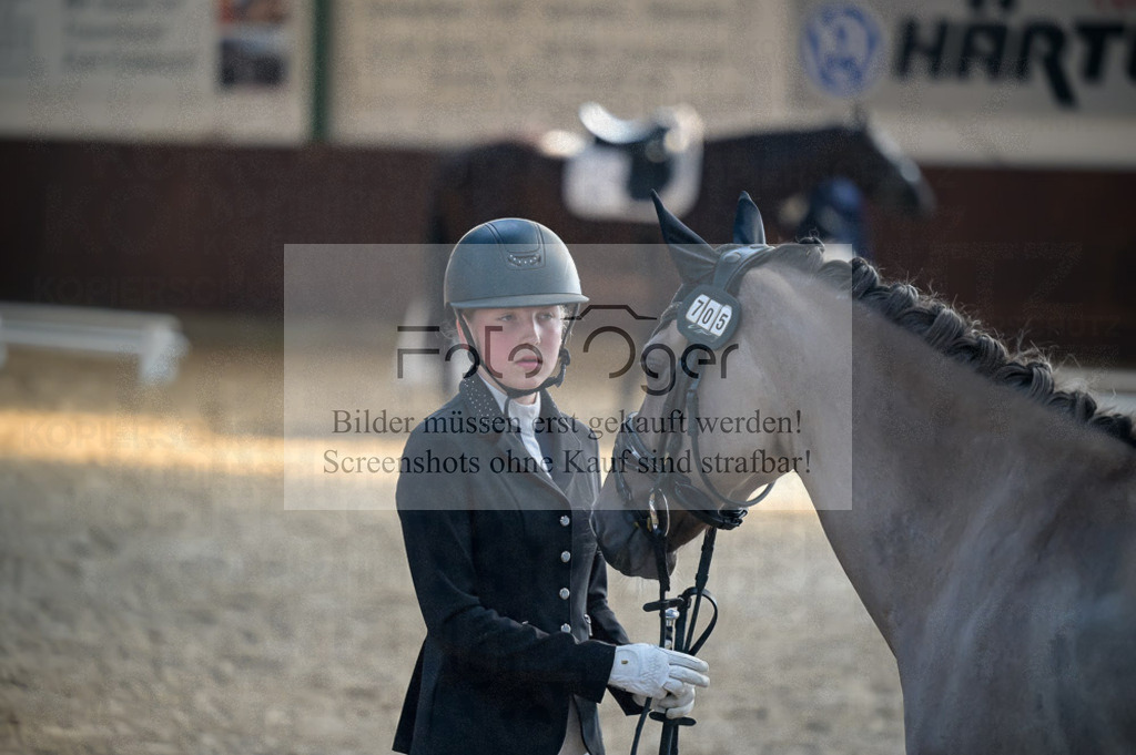 Reitturnier Voxtrup | Entdecke hochwertige Reitturnierfotos von Foto Oger. Professionell, emotional und authentisch – jetzt Lieblingsmomente im Shop bestellen.Deutschlandweite Turnierfotografie. - Realisiert mit Pictrs.com