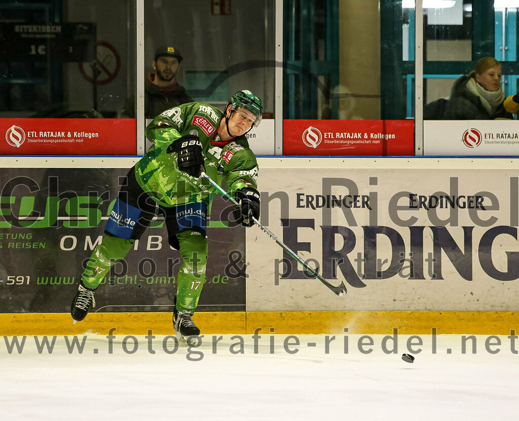 2023-12-26_062_TSV_Erding_gegen_ERV_Schweinfurt | Erding, Deutschland, 26.12.2023:
Eishockey, Bayernliga Vorrunde 2023 / 2024, 20. Spieltag, TSV Erding gegen ERV Schweinfurt, Endergebnis: 9:3

Foto: Christian Riedel / fotografie-riedel.net