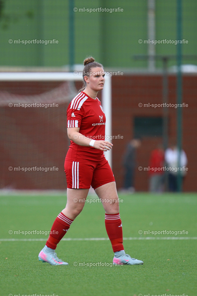 Fußball I Frauen I Saison 2025/2026 I Oberliga Schleswig-Holstein I 2. Spieltag I SV Wahlstedt - SV Frisia 03 Risum-Lindholm | ml-sportfotografie - Realisiert mit Pictrs.com