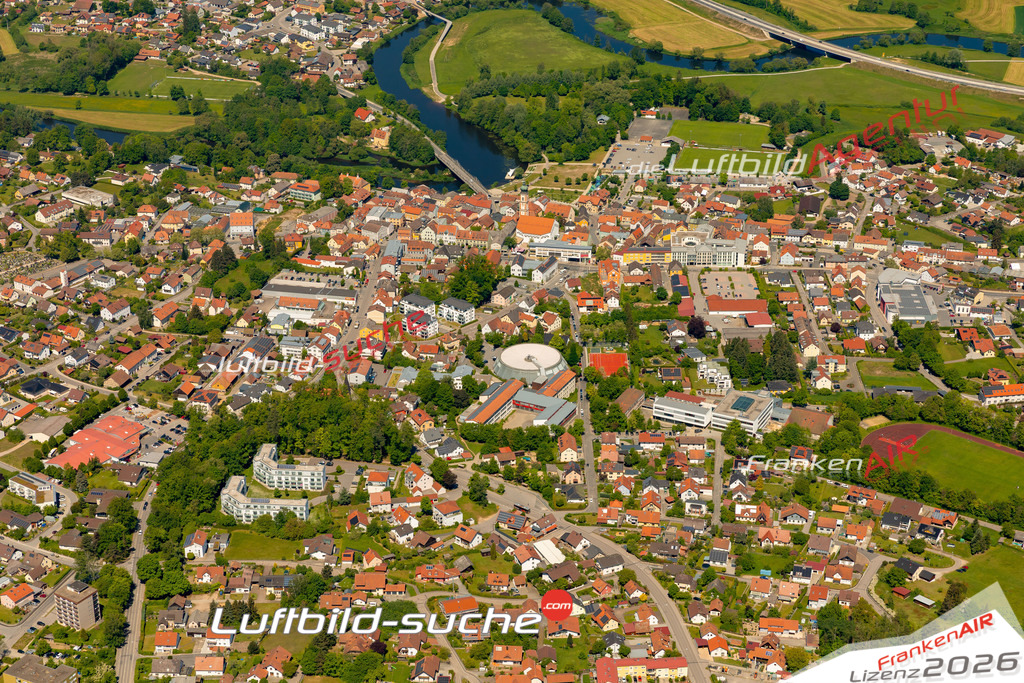 Das Luftbild zeigt : Ziehring Roding - Die Luftaufnahme wurde 2024 vom UL-Flugzeug aus erstellt ( keine Drohne ) - Hochauflösende Luftaufnahme - Für grossformatige Ausdrucke geeignet. Die Geschenkidee !Mit Lizenz und Bildrechte bestellbar