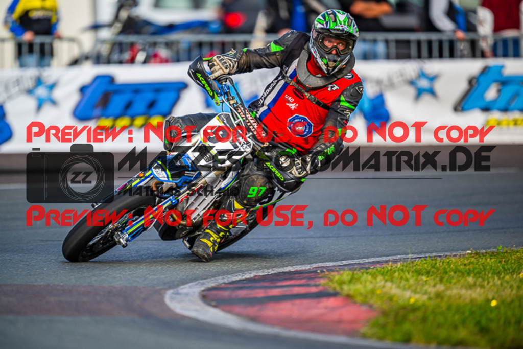 MaZZes_FotoMatrix_231001_5435 | UE40