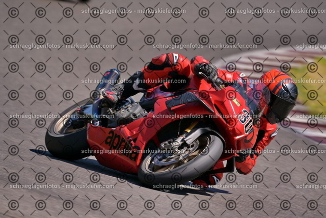 26bt05-0911 | markuskiefer.com - Realisiert mit Pictrs.com