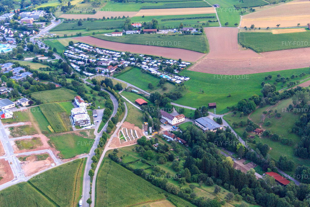 Luftbild: Campingplatz Obere Mühle im Ortsteil Stammheim in Calw im Bundesland Baden-Württemberg in Deutschland. – Foto: IMG_52435.jpg vom 23.08.2012 durch Werner Riehm/FLY-FOTO.de – Auflösung des Originals: 4752 x 3168 px – Camp Obere Mühle - / Welcome / Bienvenue / Bienvenido