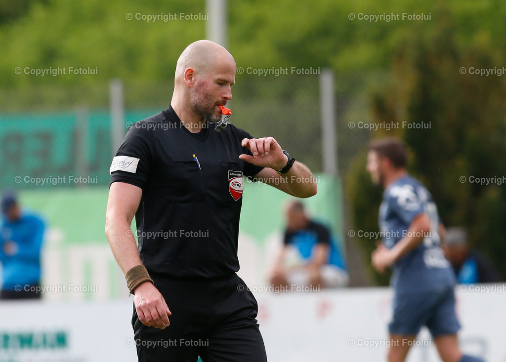 A_LUI_03052025_0024 | SPORT FUSSBALL LL.OST ASKOE OEDT 1B-USV ST.ULRICH 03.05.2025IM BILD: SCHIEDSRICHTER PHILIPP HUBINGER FOTO:FOTOLUI