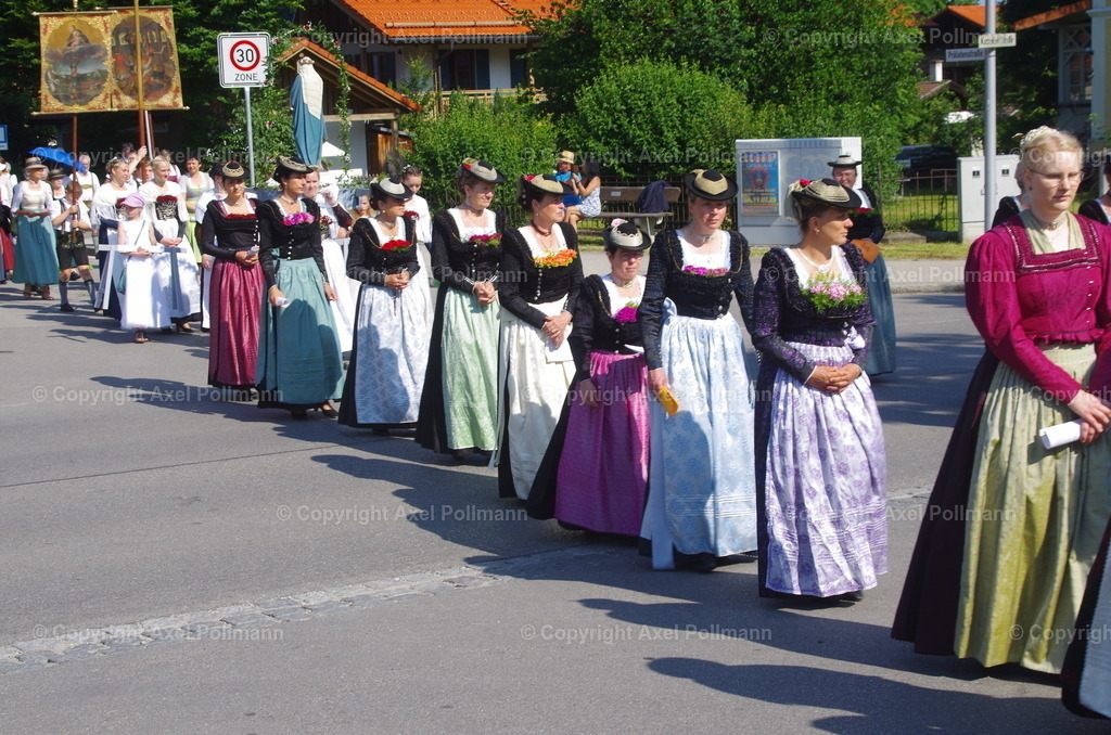 IMGP3335 | fotografiert von Axel PollmannLeonhardi Wallfahrt Benediktbeuern und Murnau, Fronleichnam, Fasching, Landschaft im Loisachtal und Benediktbeuern  - Realisiert mit Pictrs.com