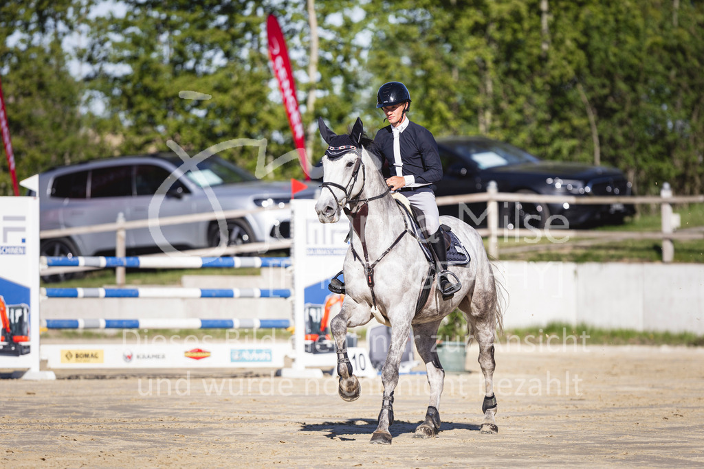 260501_Spenge_12_SprPf-M-614 | Deine schönsten Turniermomente als professionelle Fotos! Entdecke hochwertige Pferdesport-Fotografie im Online-Shop. Jetzt Fotos finden & bestellen!